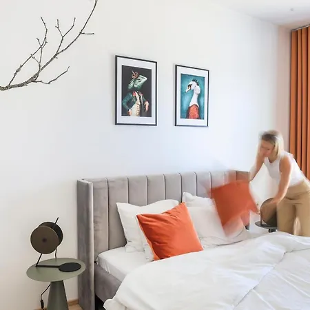 Appartamento Kadriorg Plaza 2 Bedroom Free Parking Reval