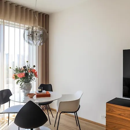 Kadriorg Plaza 2 Bedroom Free Parking * 塔林