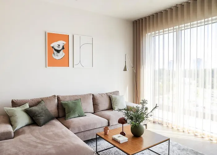 Kadriorg Plaza 2 Bedroom Free Parking Апартаменты *