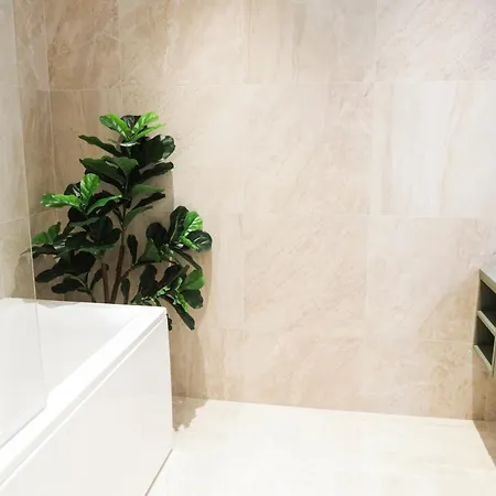 Kadriorg Plaza 2 Bedroom Free Parking アパート
