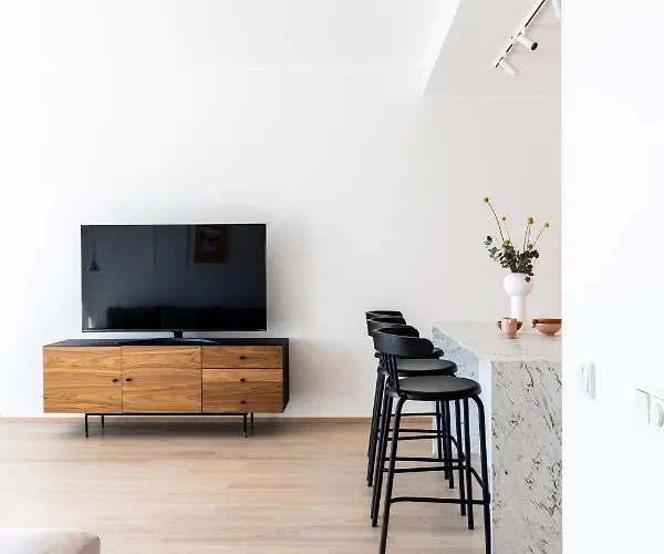 Kadriorg Plaza 2 Bedroom Free Parking تالين