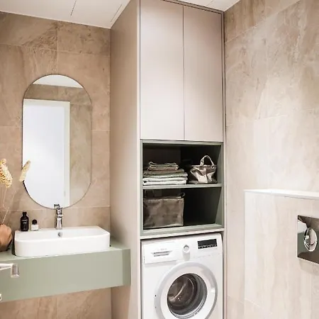 Kadriorg Plaza 2 Bedroom Free Parking Таллин