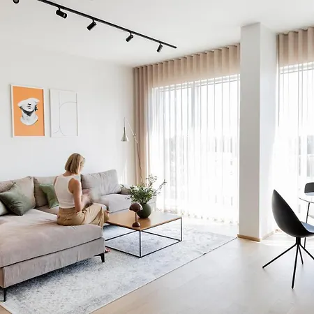 公寓 Kadriorg Plaza 2 Bedroom Free Parking *