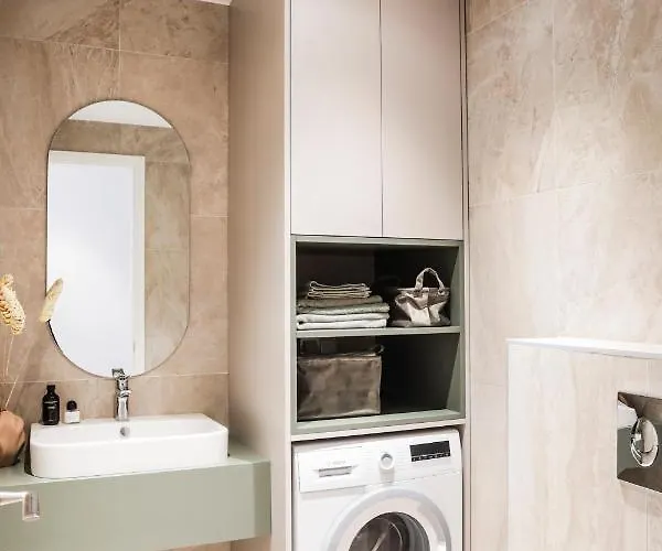 Kadriorg Plaza 2 Bedroom Free Parking تالين